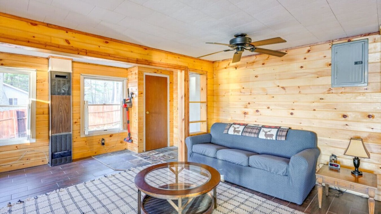 Photo of Bedroom in Lake