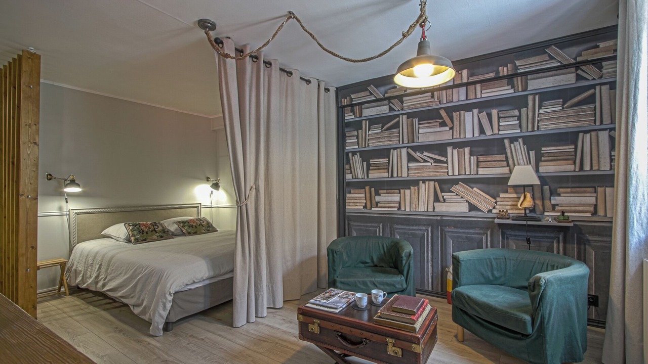 Photo of Bedroom in Enclos