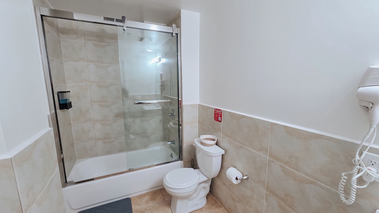 Photo of Bathroom in Chinatown
