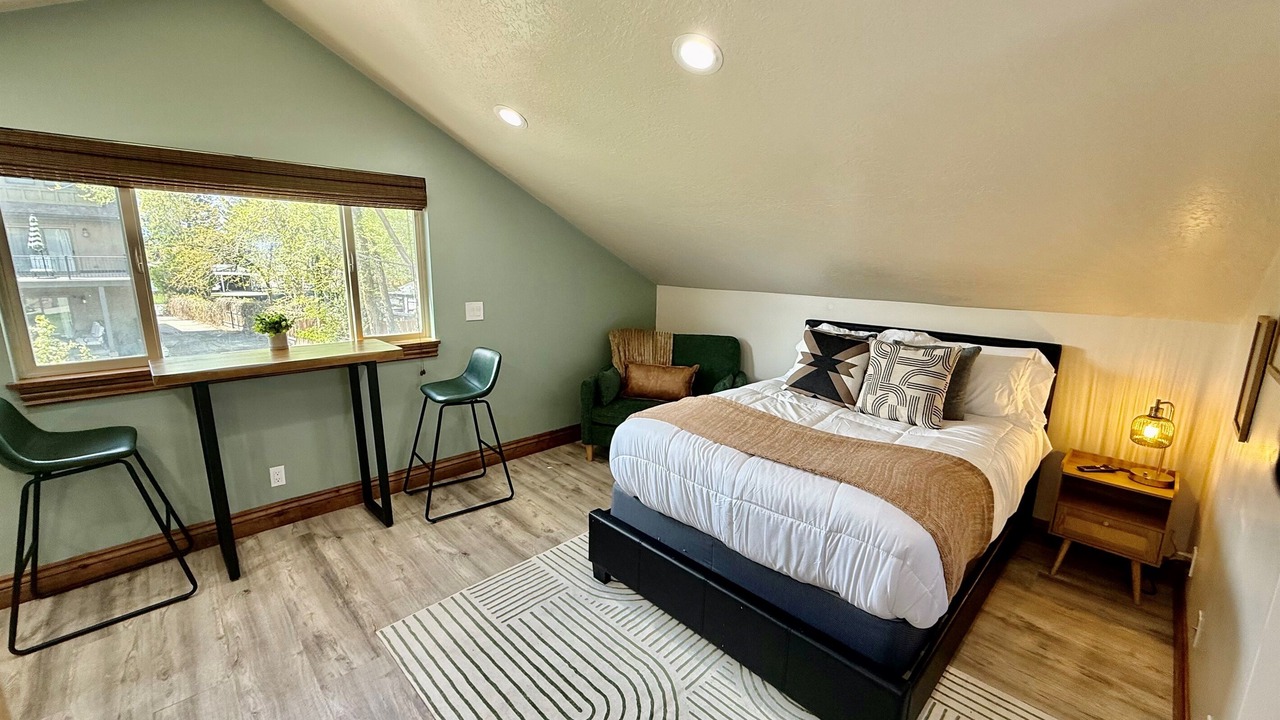 Photo of Bedroom in Cottonwood Heights
