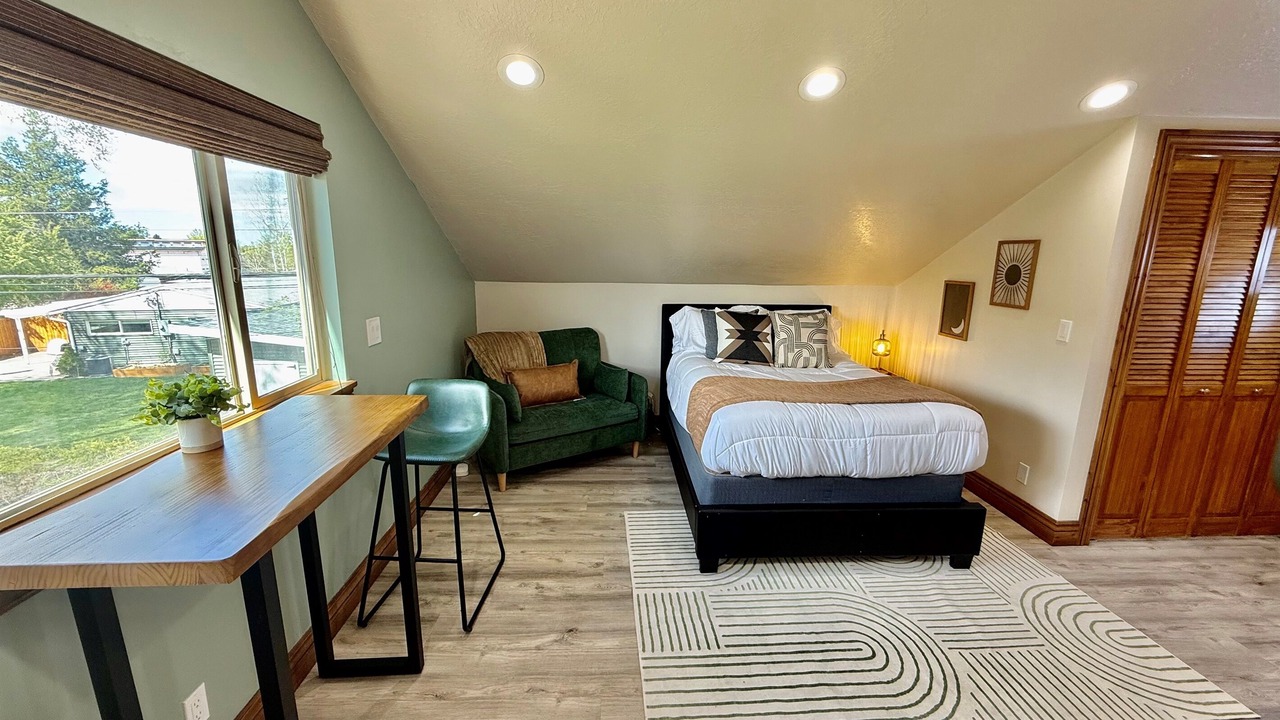 Photo of Bedroom in Cottonwood Heights