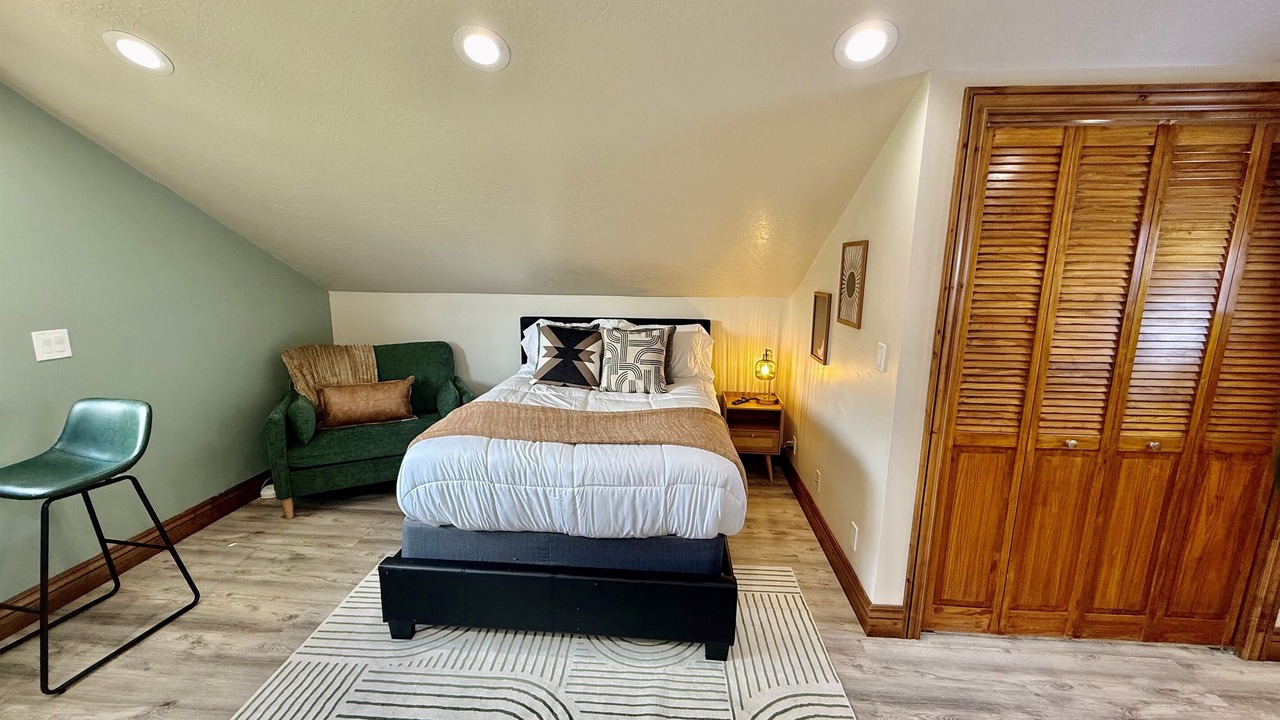 Photo of Bedroom in Cottonwood Heights