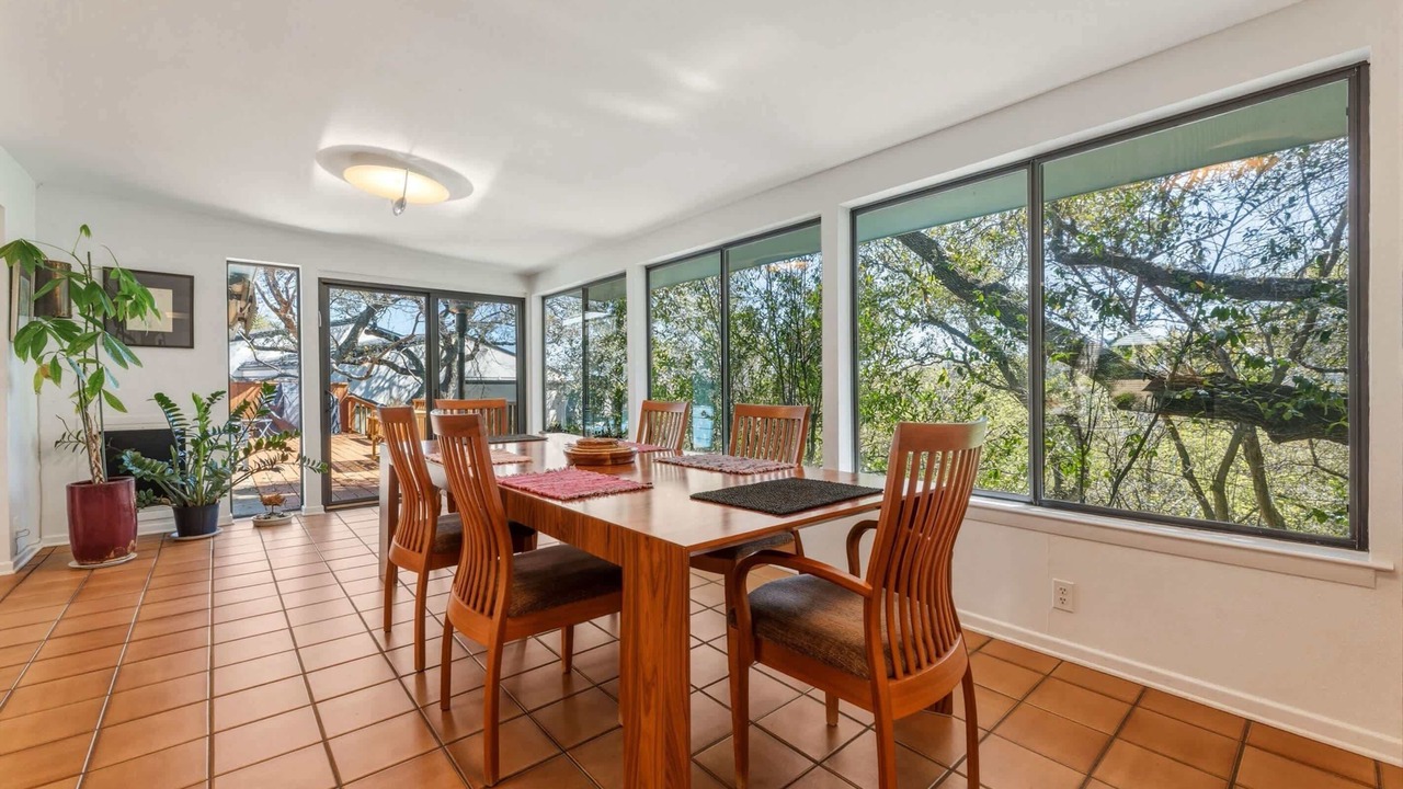 Photo of Bedroom in Balcones Park