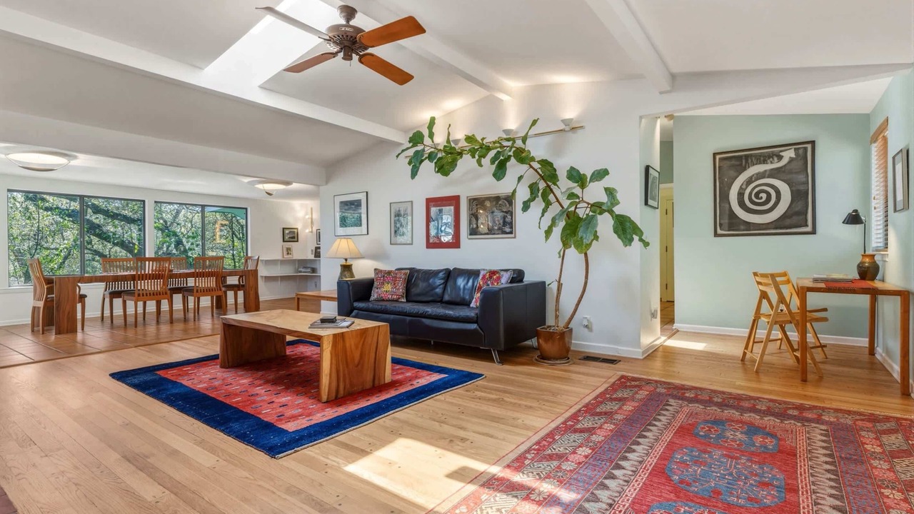 Photo of Livingroom in Balcones Park