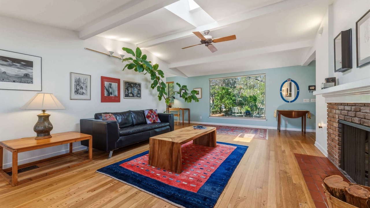 Photo of Livingroom in Balcones Park