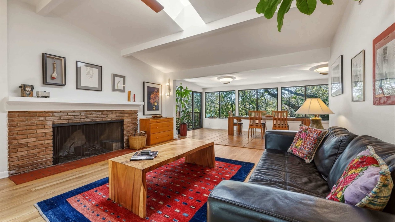 Photo of Livingroom in Balcones Park