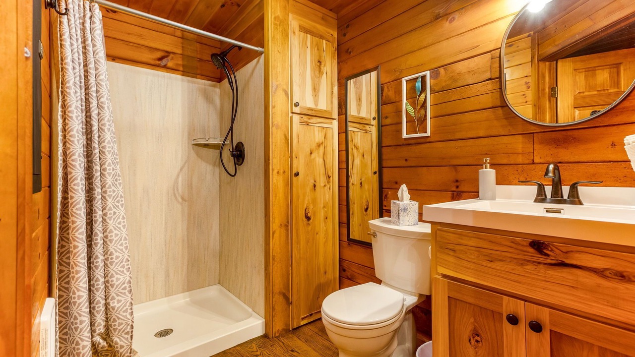 Photo of Bathroom in Nelsonville