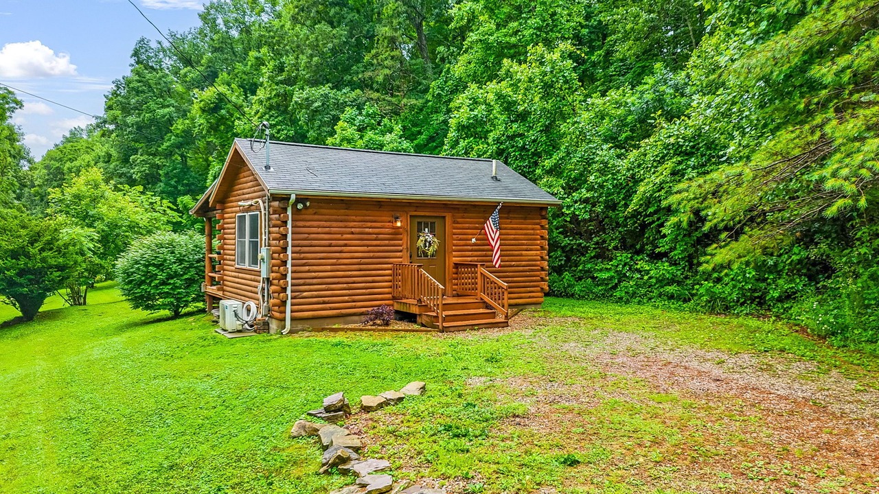 Photo of Outdoor in Nelsonville