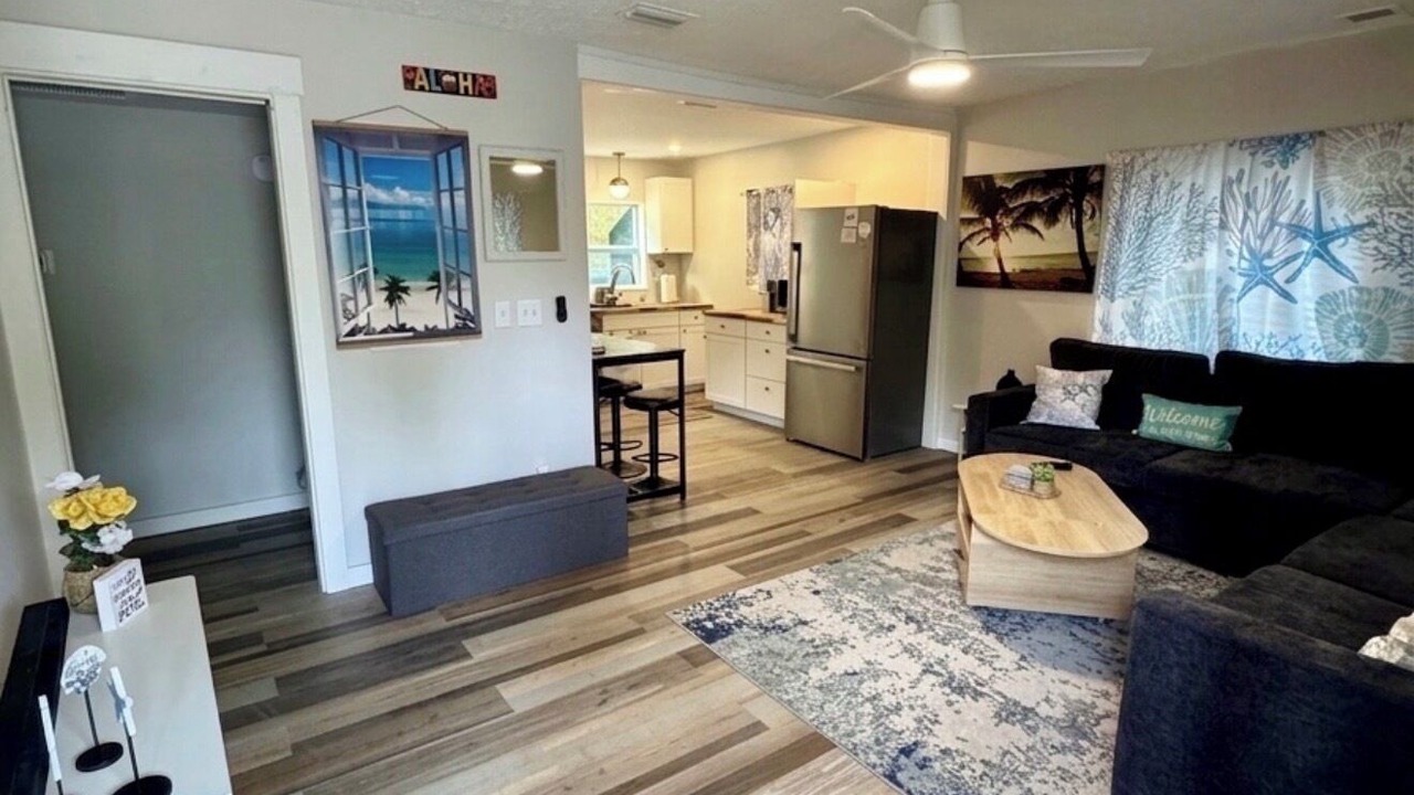 Photo of Livingroom in Jacksonville