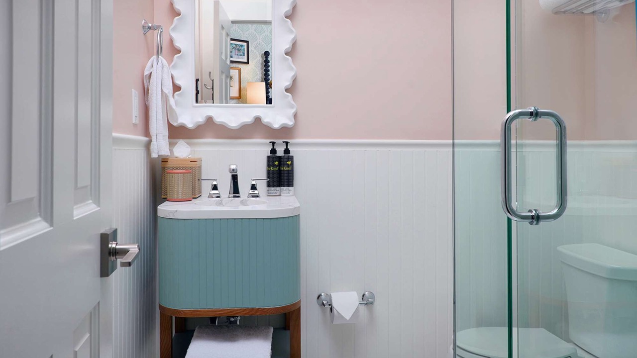 Photo of Bathroom in Uptown - Upper Duval