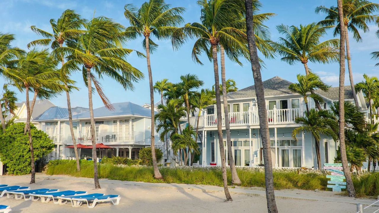 Photo of Others in Uptown - Upper Duval