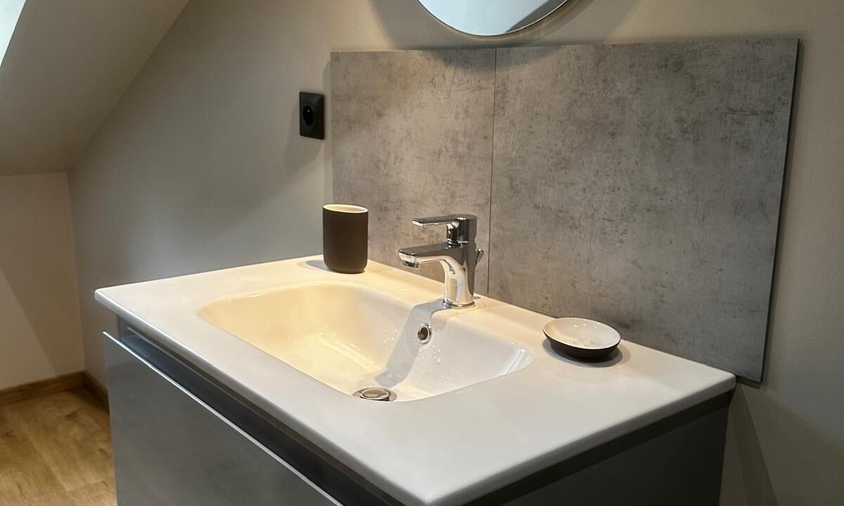 Photo of Bathroom in Saint-Leonard