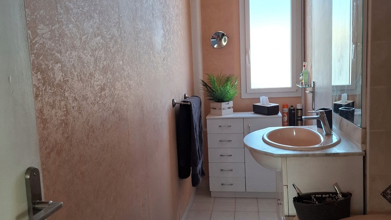 Photo of Bathroom in Downtown Le Havre