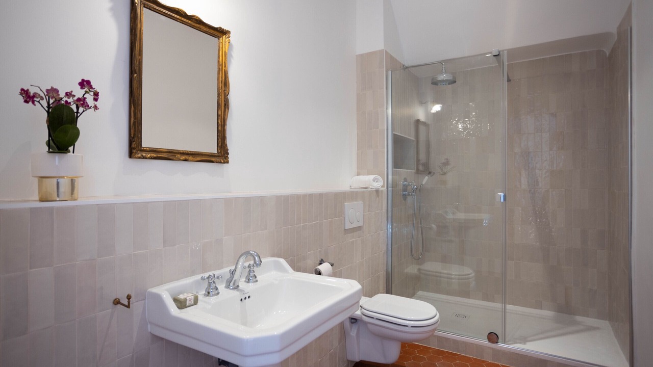 Photo of Bathroom in Le Mourillon