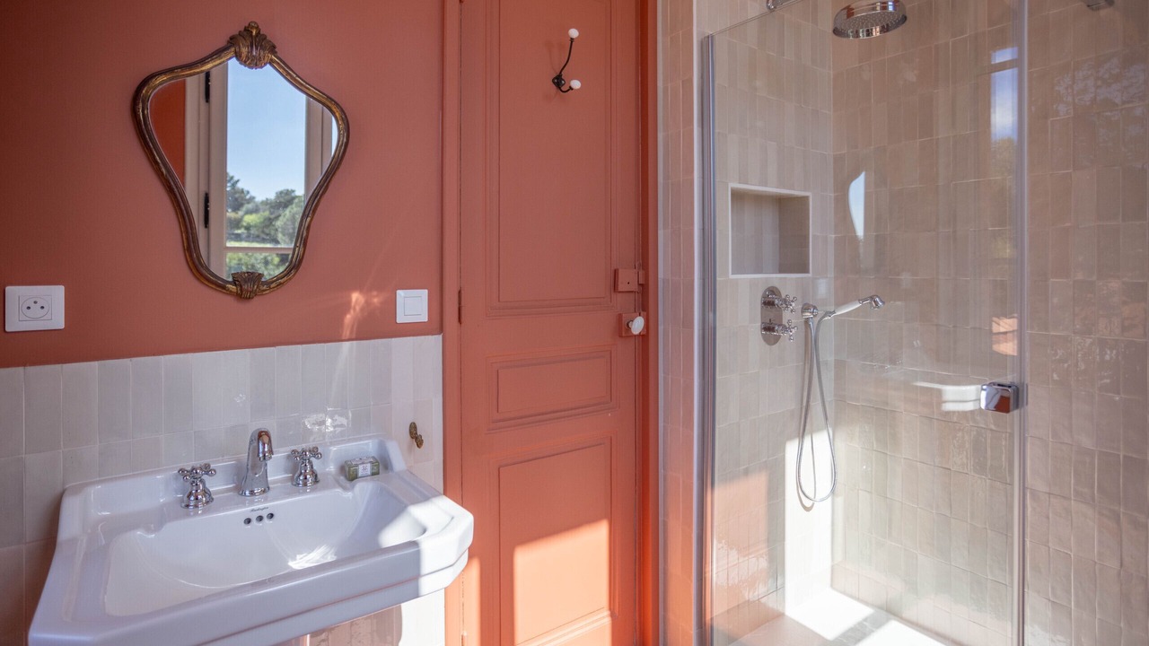 Photo of Bathroom in Le Mourillon