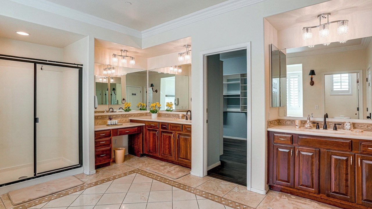 Photo of Bathroom in Palm Valley