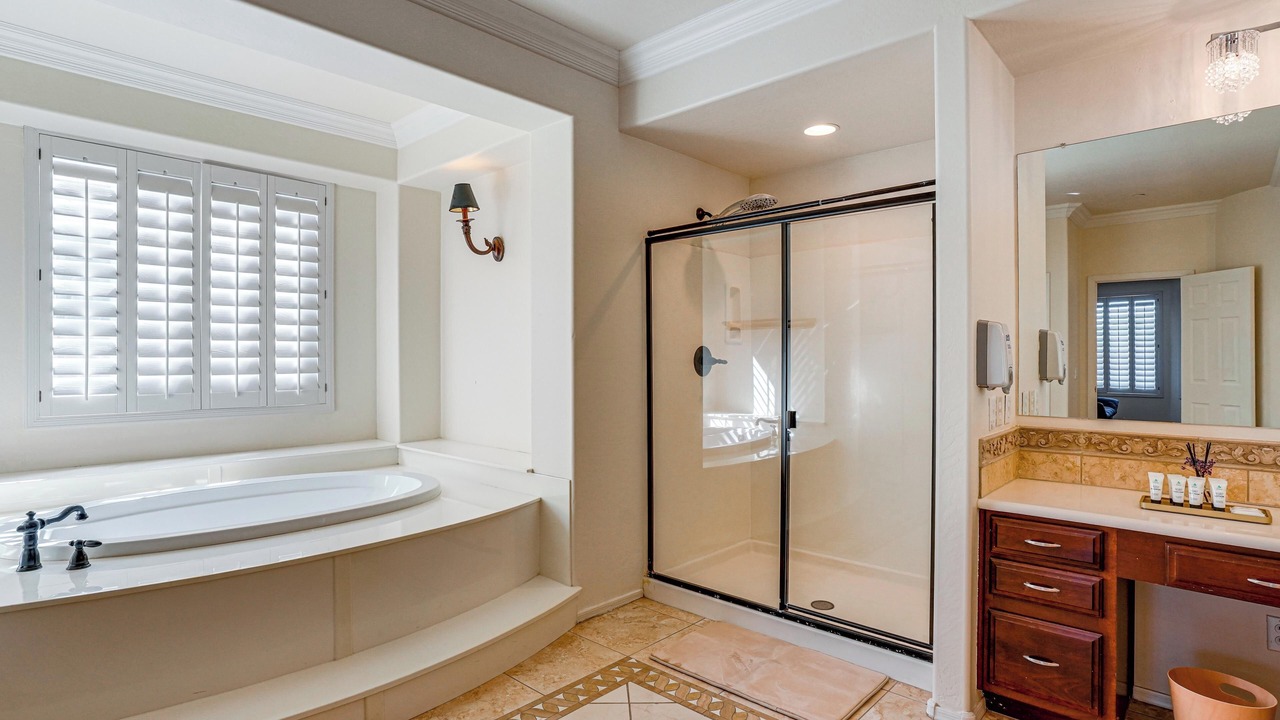 Photo of Bathroom in Palm Valley