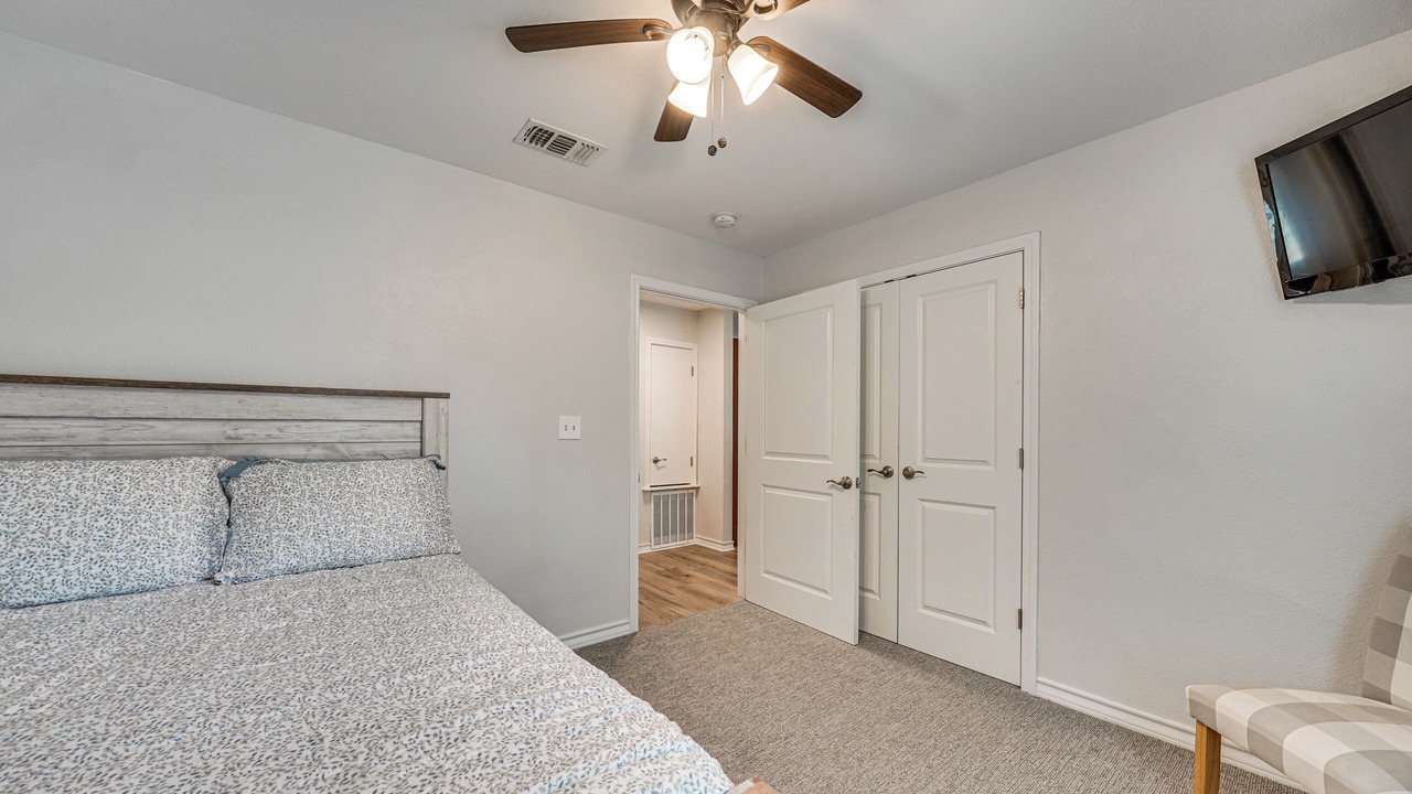 Photo of Bedroom in Nash