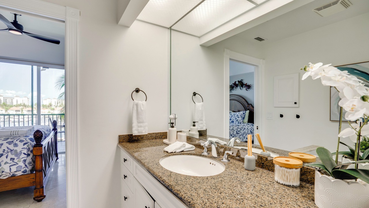 Photo of Bathroom in Burnt Store Marina