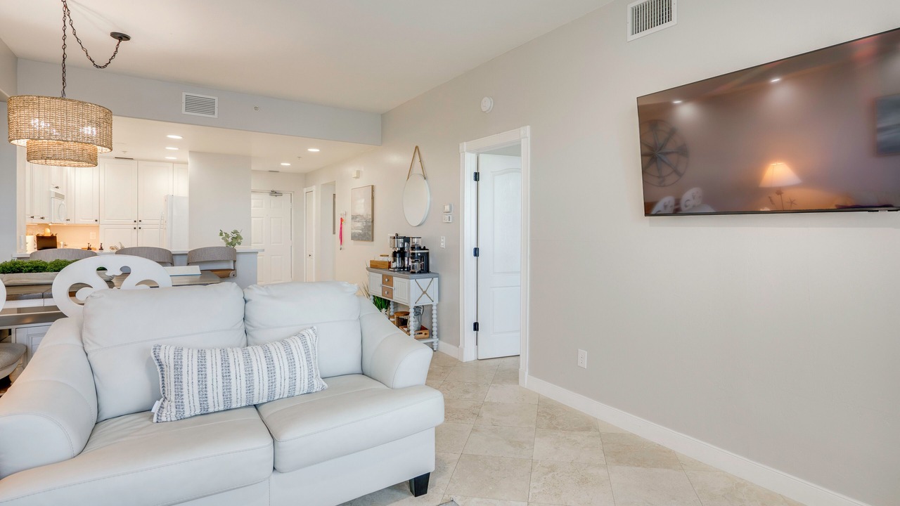 Photo of Livingroom in Burnt Store Marina