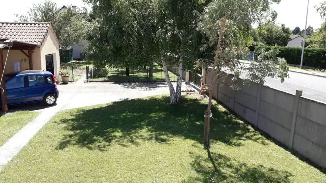 Photo of Outdoor in Dange-Saint-Romain