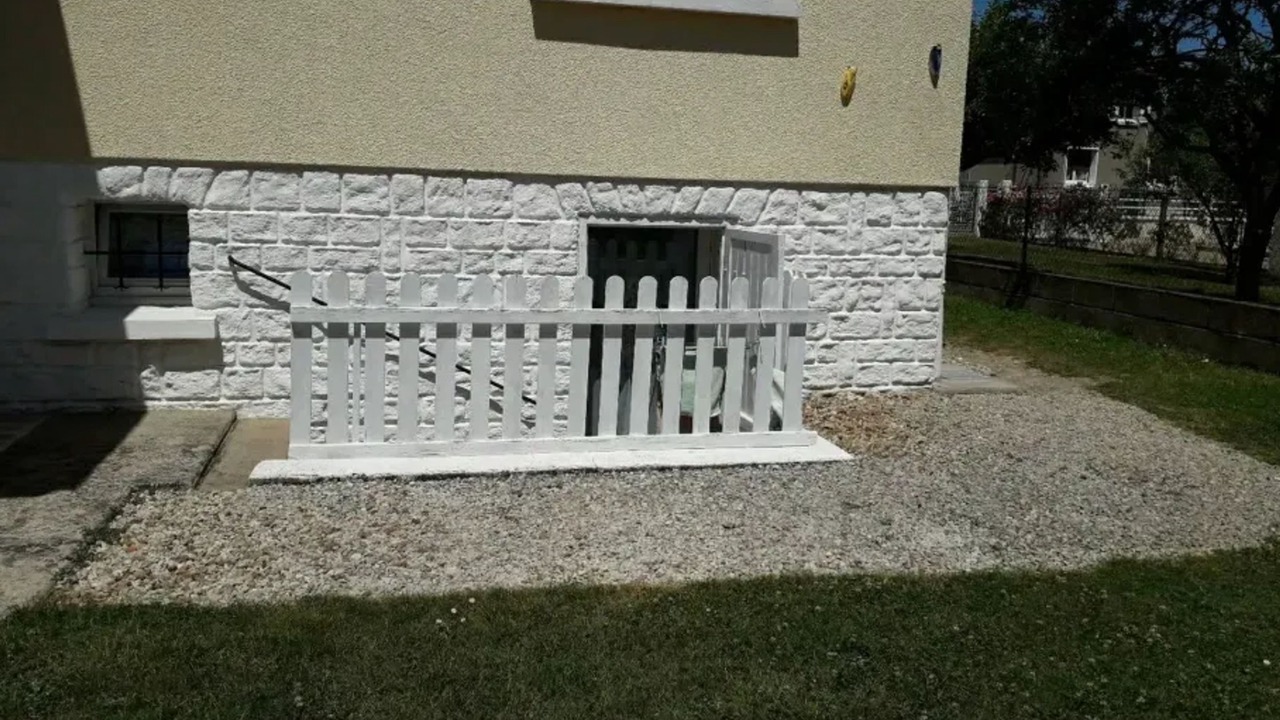 Photo of Outdoor in Dange-Saint-Romain