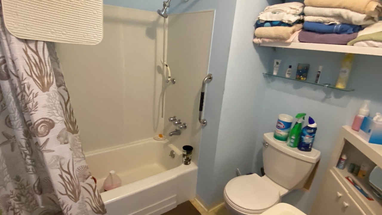 Photo of Bathroom in Anglesea