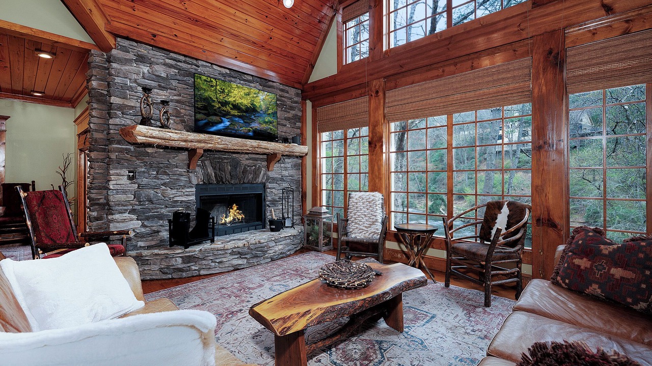 Photo of Livingroom in Ellijay