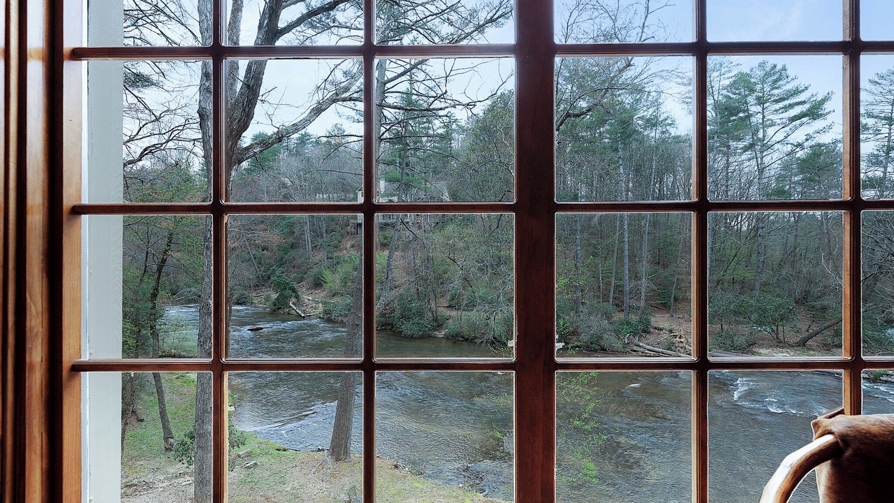 Photo of Bedroom in Ellijay