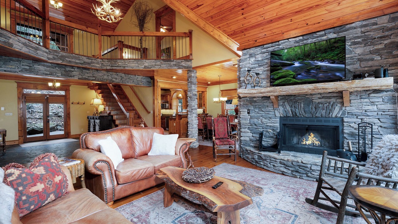 Photo of Livingroom in Ellijay