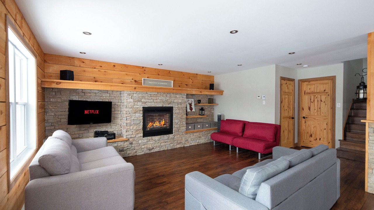 Photo of Livingroom in St-Adolphe-d'Howard