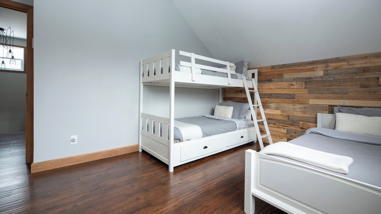 Photo of Bedroom in St-Adolphe-d'Howard