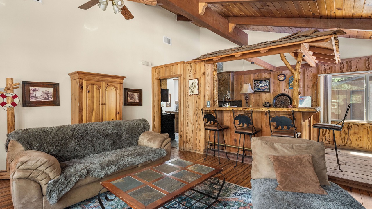 Photo of Bedroom in Summit Estates