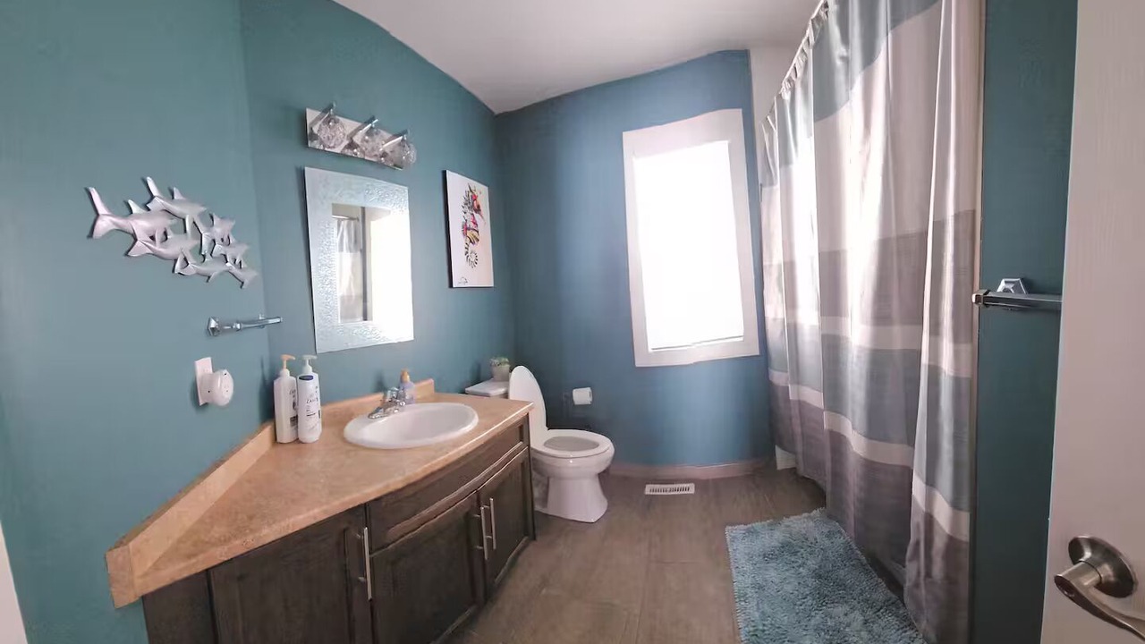 Photo of Bathroom in Grand Bend