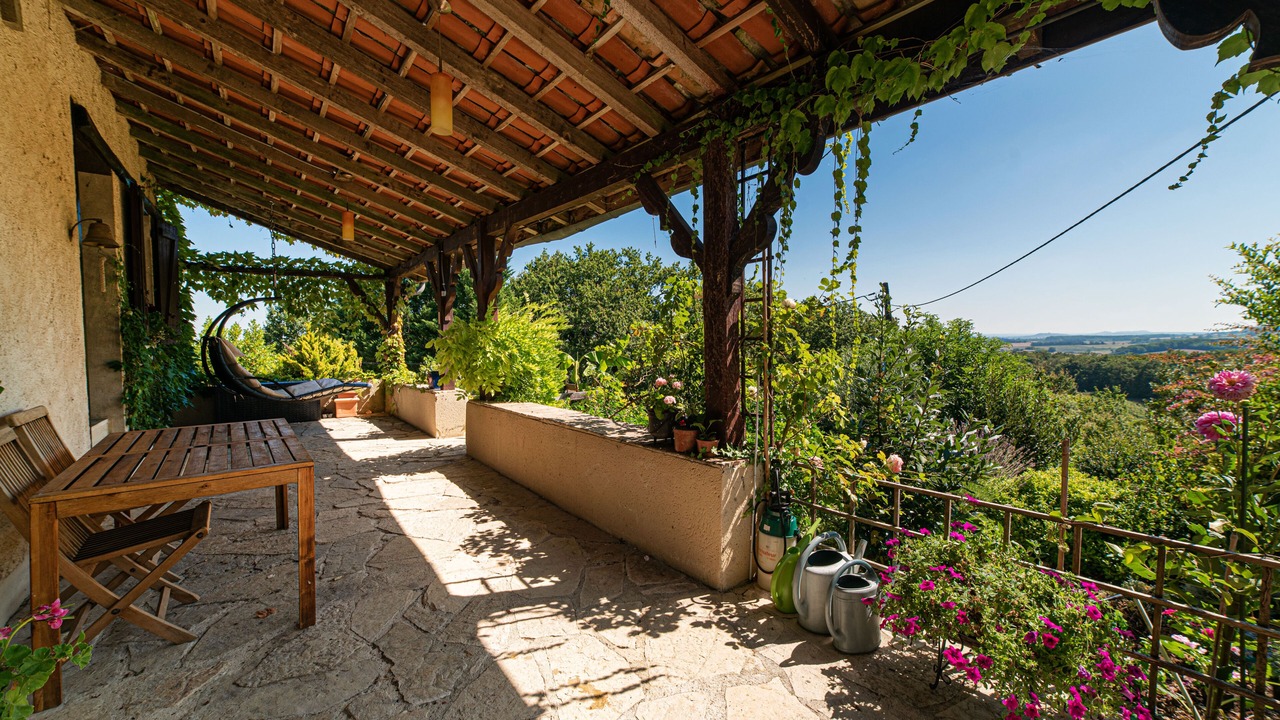 Photo of Outdoor in Cancon