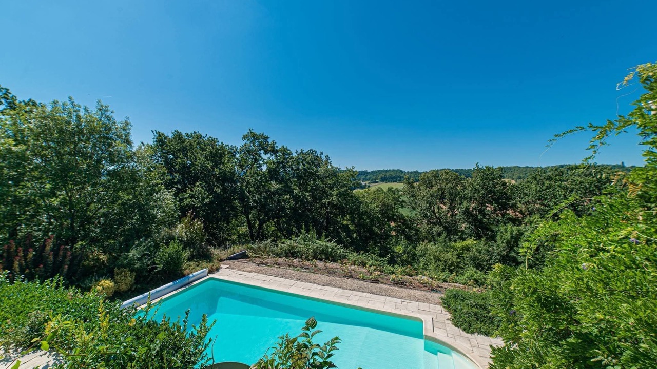Photo of Outdoor in Cancon