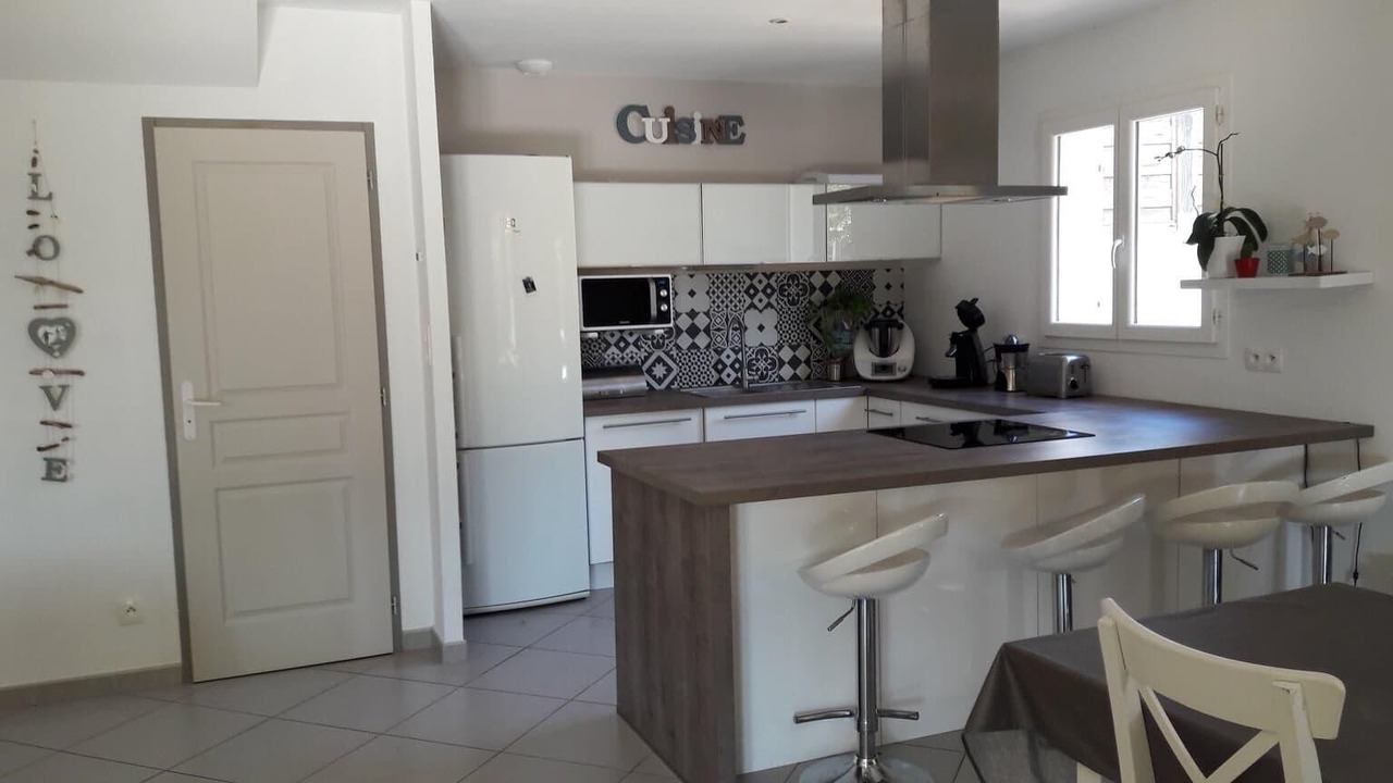 Photo of Kitchen in Ensues-la-Redonne
