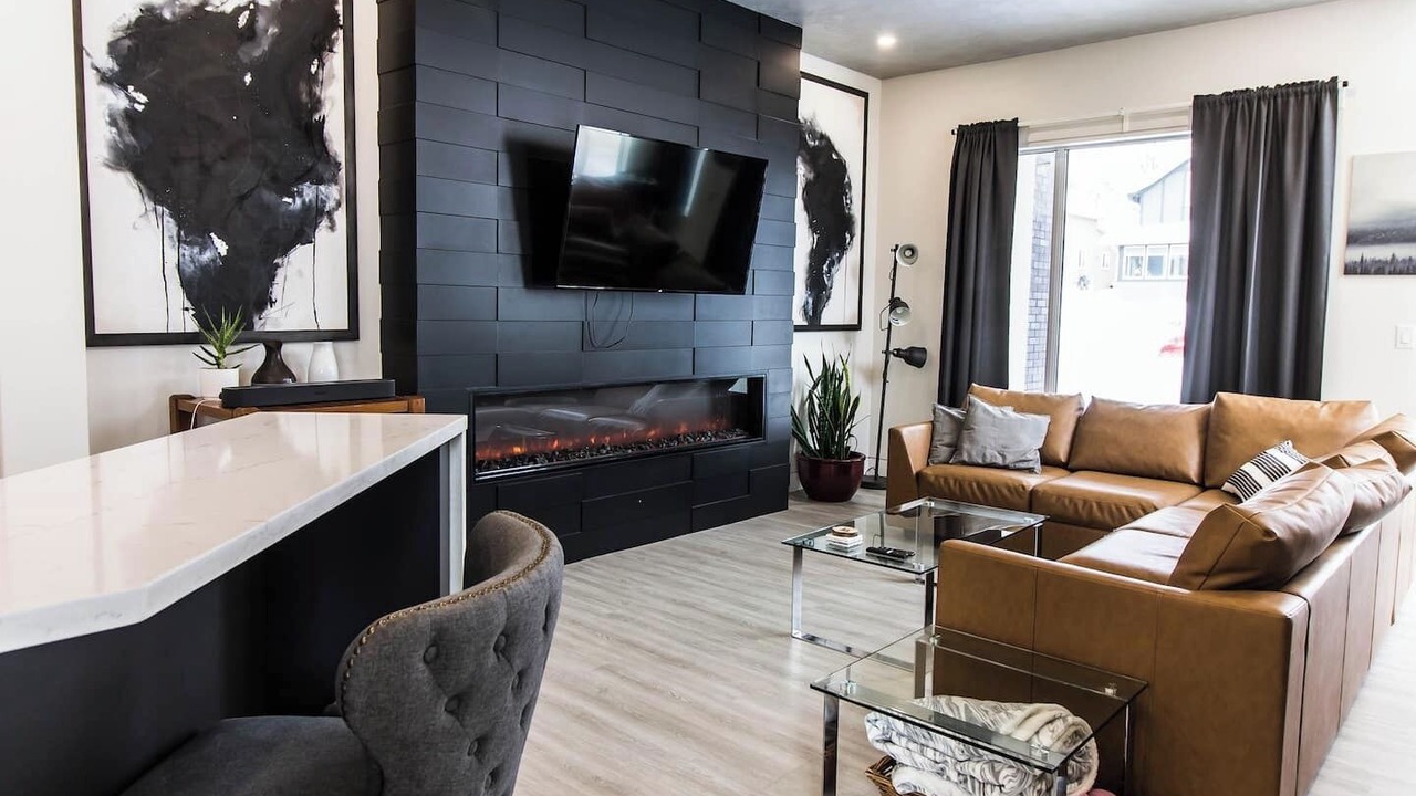 Photo of Livingroom in Saskatoon Downtown