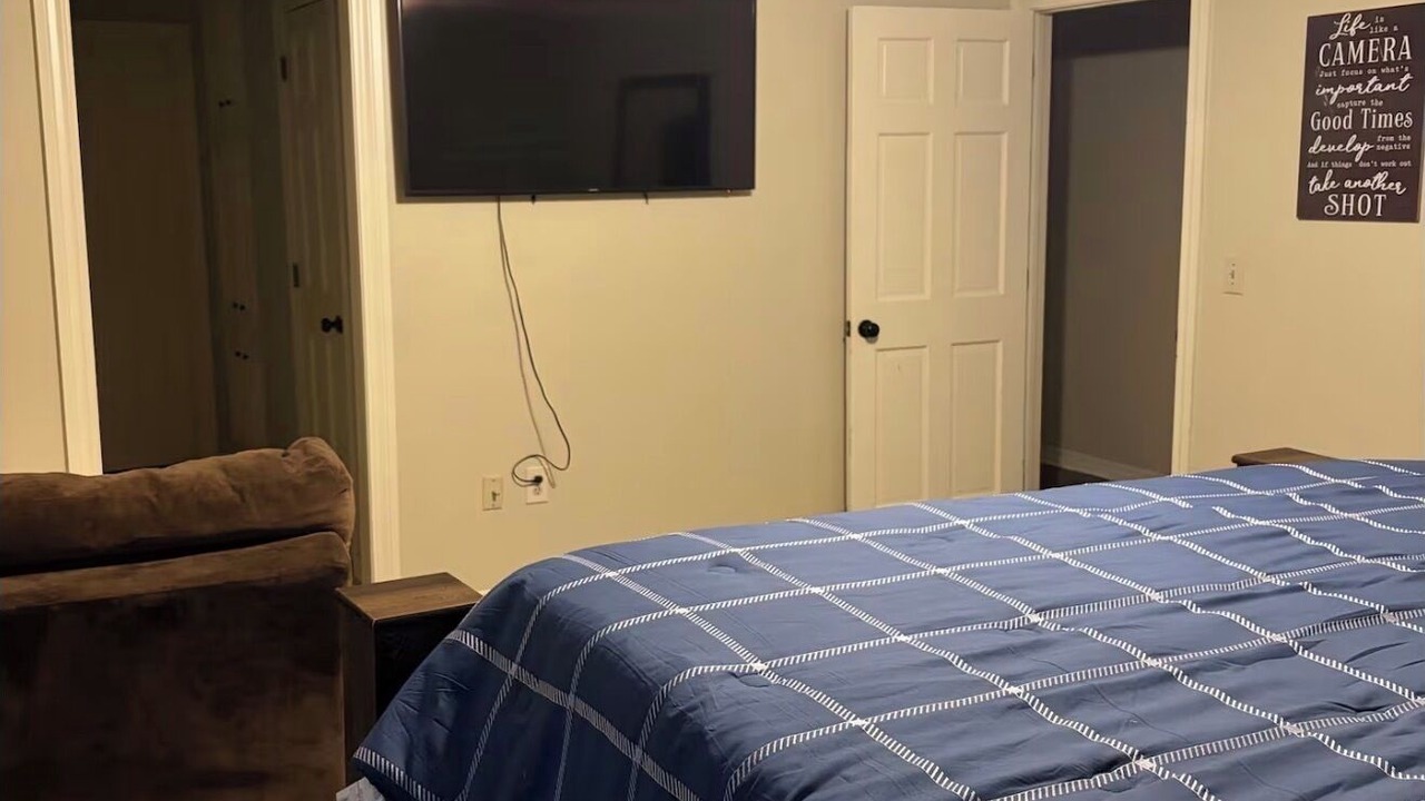 Photo of Bedroom in Tougaloo