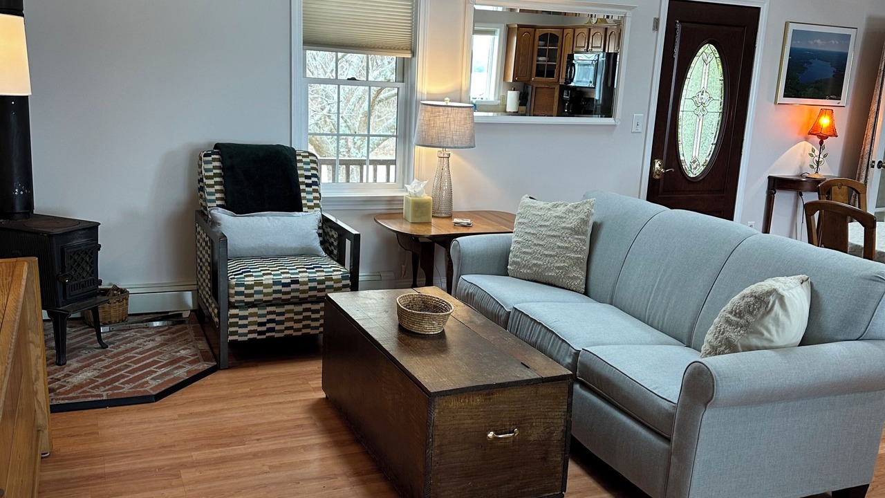 Photo of Livingroom in Pembroke
