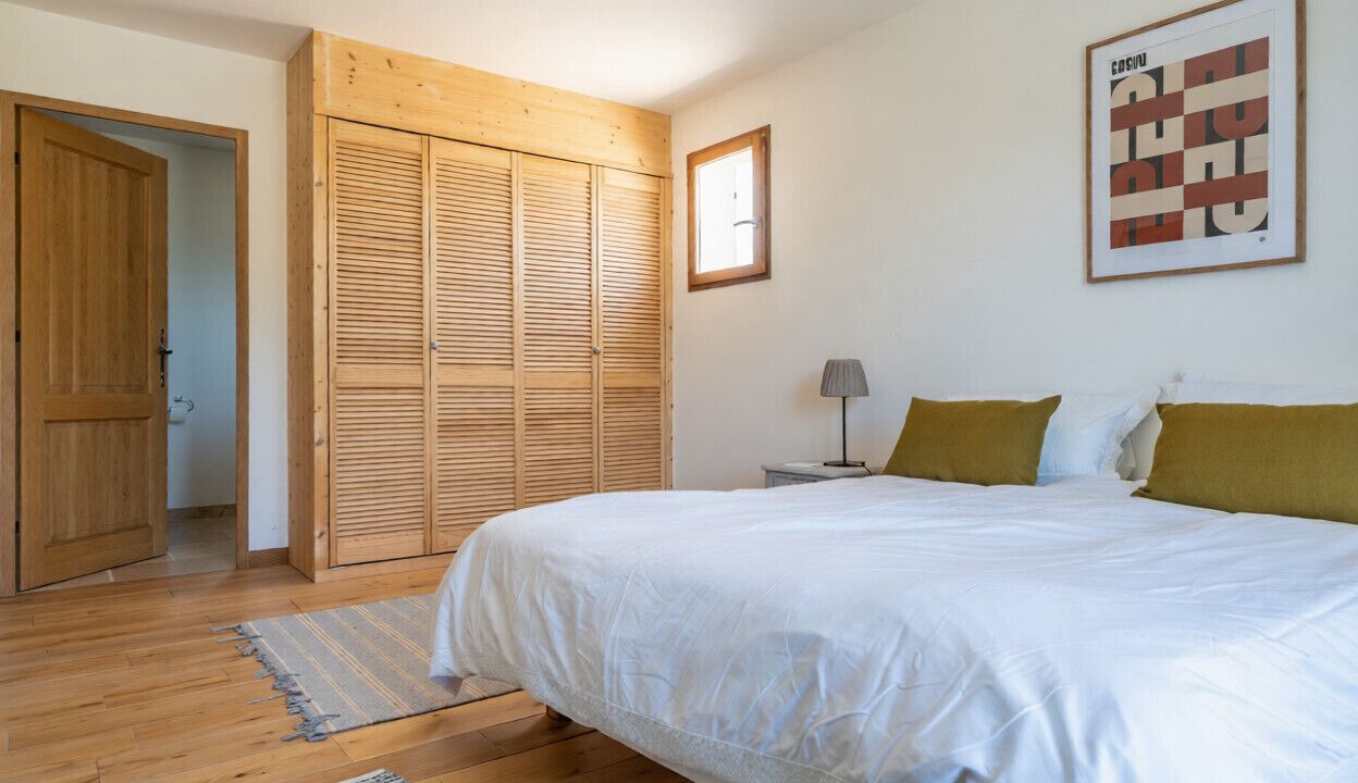Photo of Bedroom in Saint-Hippolyte-de-Montaigu