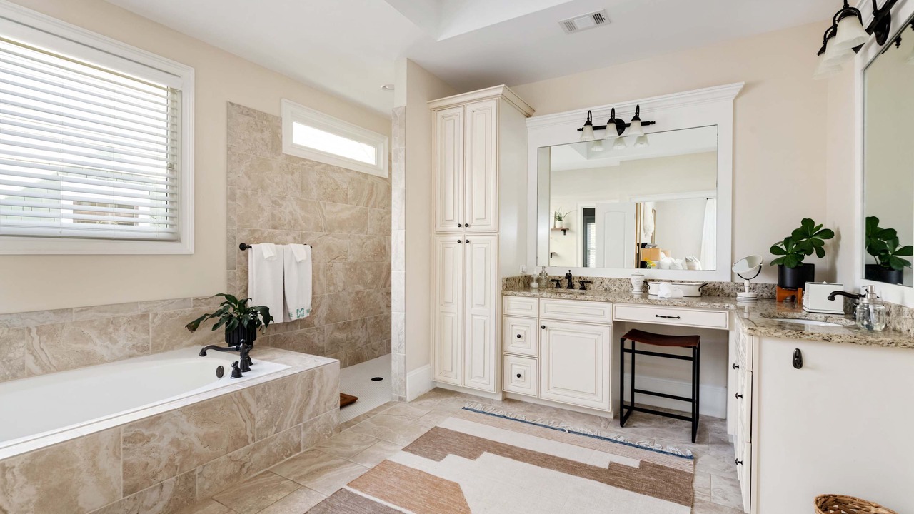 Photo of Bathroom in Midtown