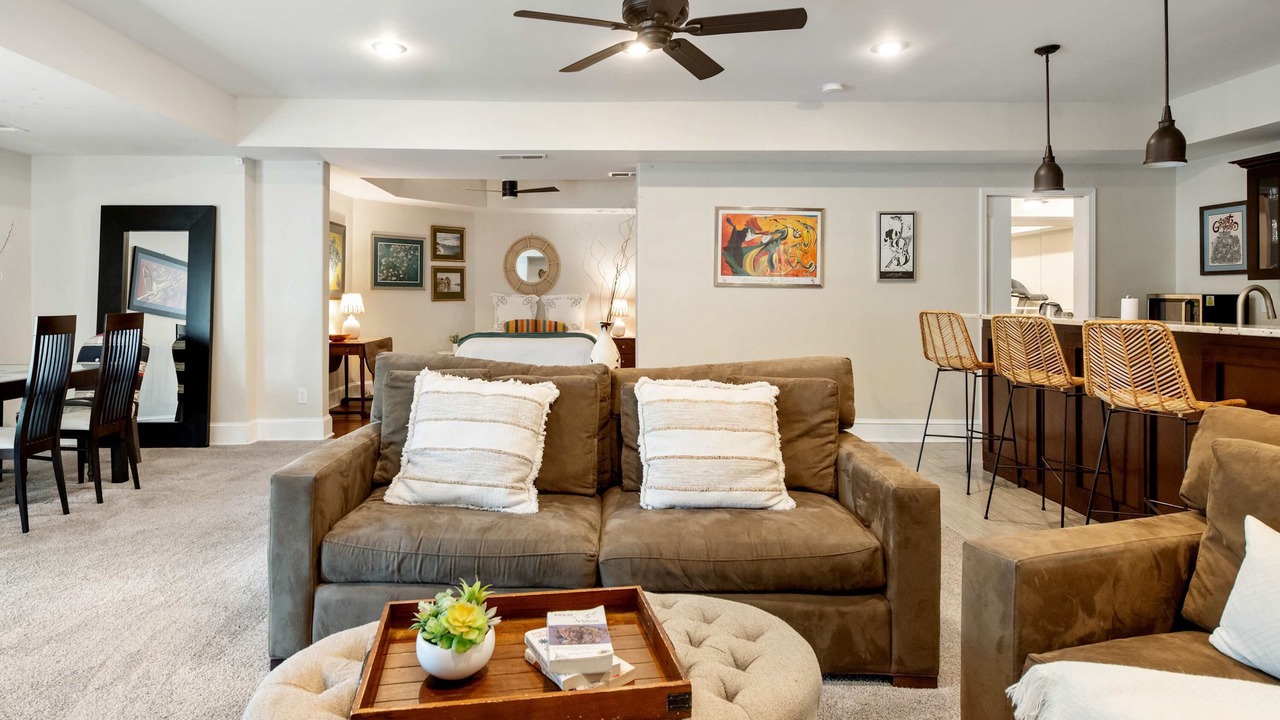 Photo of Livingroom in Midtown