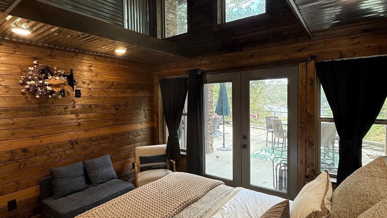 Photo of Bedroom in Jasper