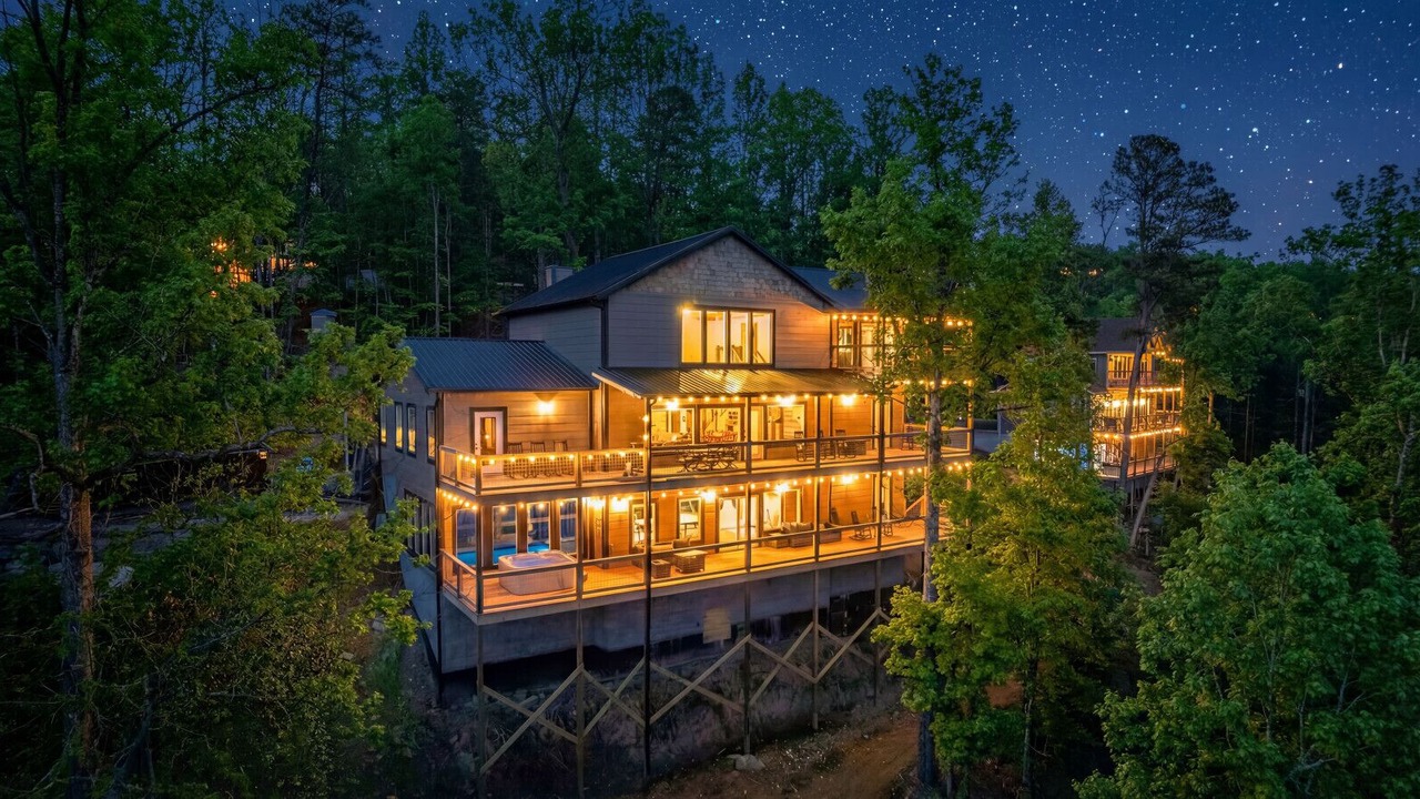 Photo of Others in Gatlinburg