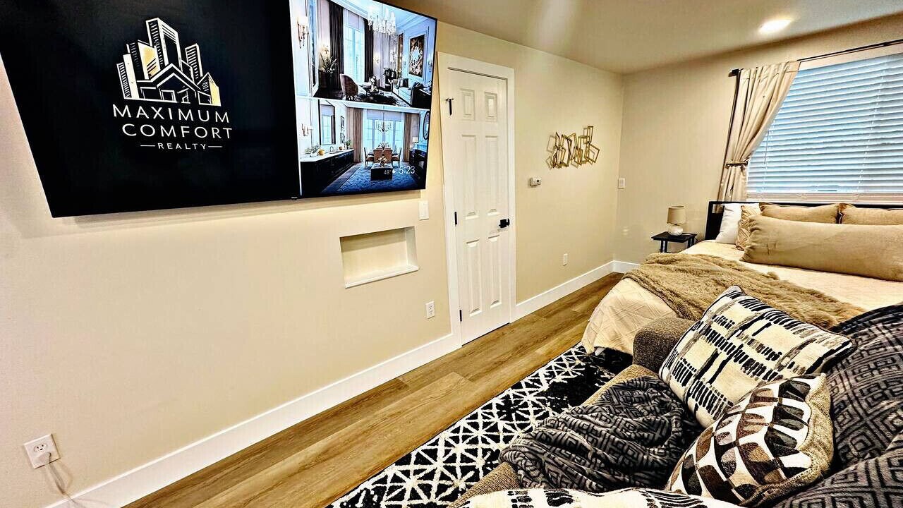 Photo of Bedroom in Arden-Arcade