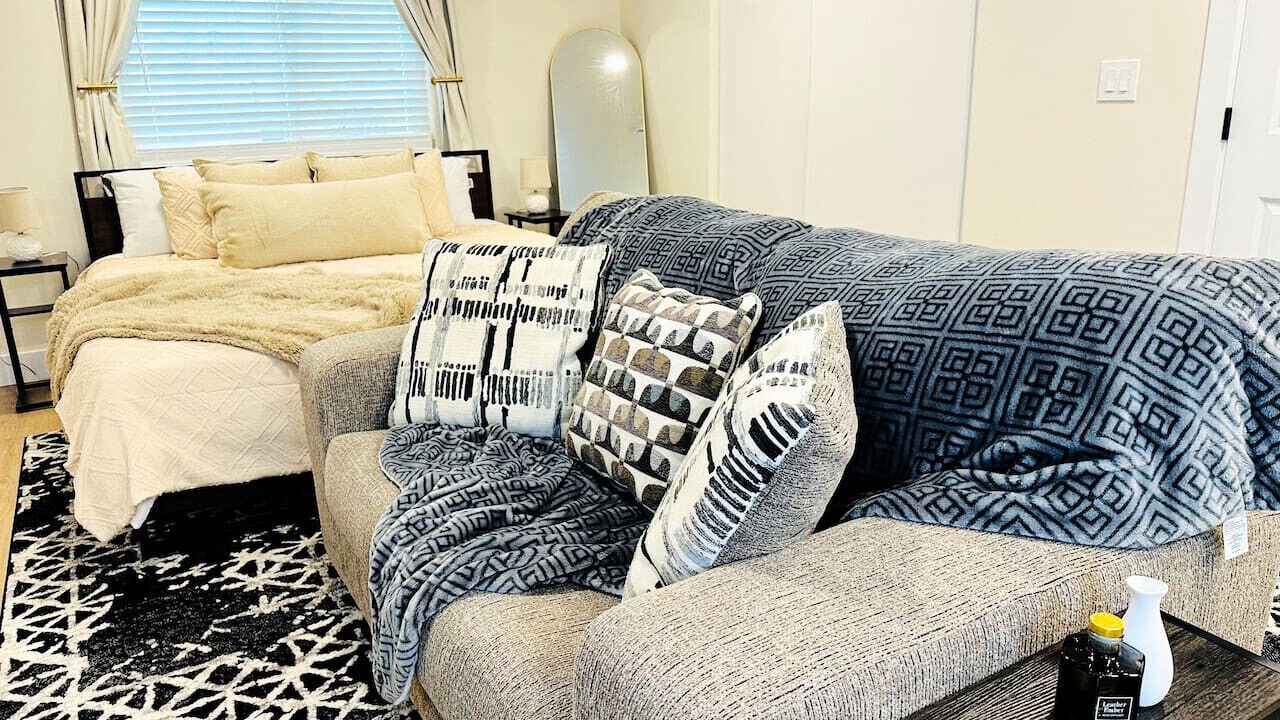 Photo of Bedroom in Arden-Arcade