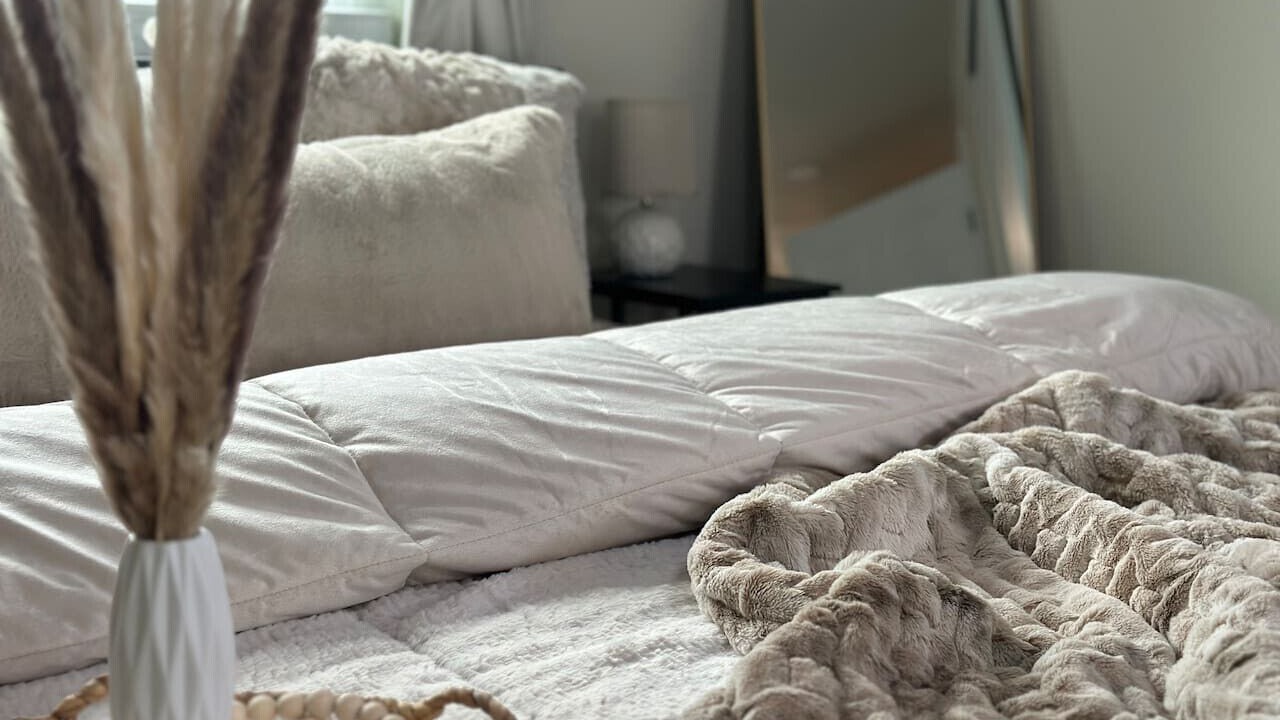 Photo of Bedroom in Arden-Arcade