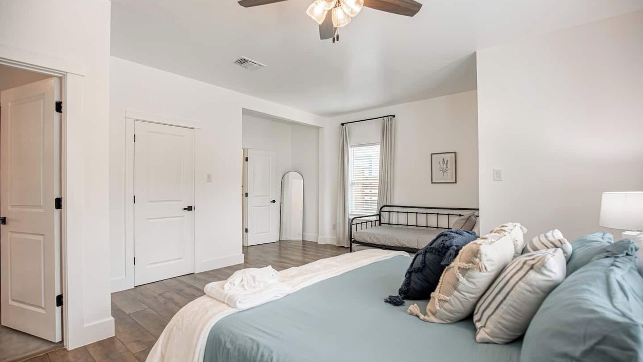 Photo of Bedroom in Shearer Hills - Ridgeview