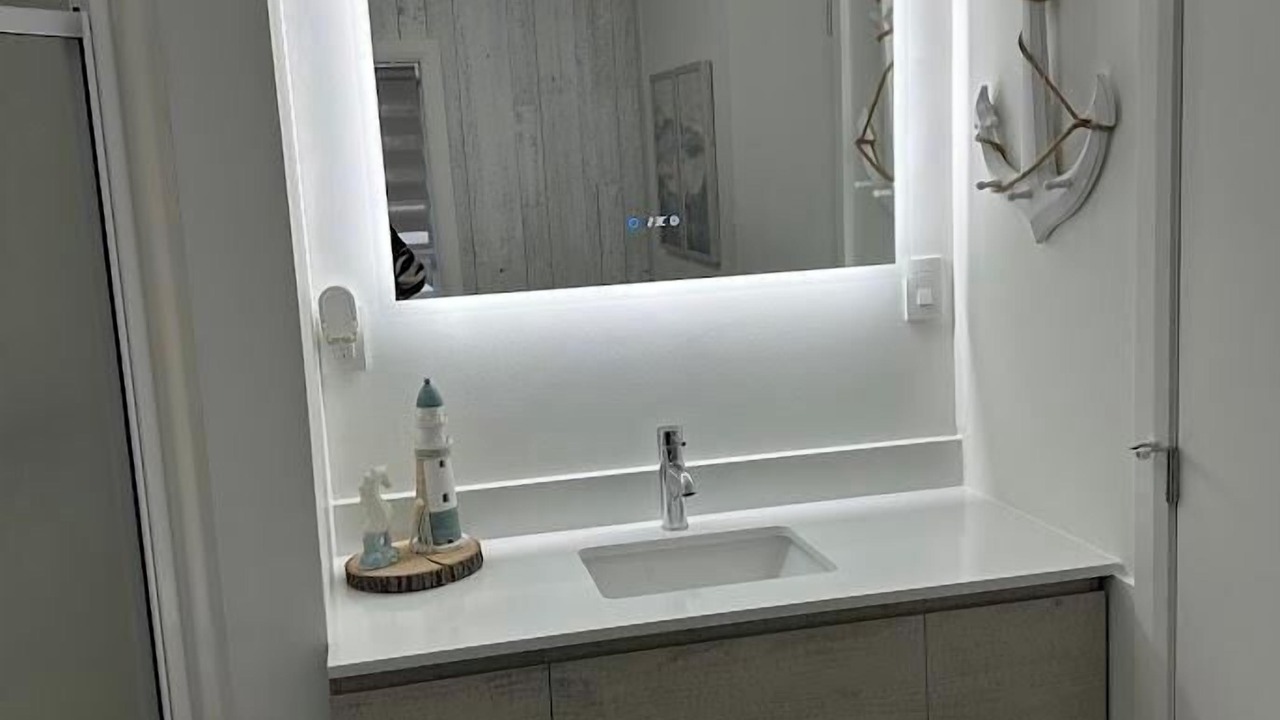 Photo of Bathroom in Saint-Laurent-de-l'ile d'Orleans